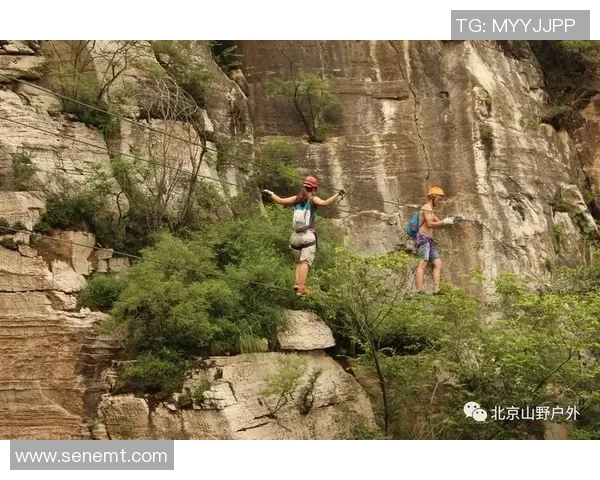 刘芳的攀岩之路：从初学者到顶尖选手的心路历程与挑战